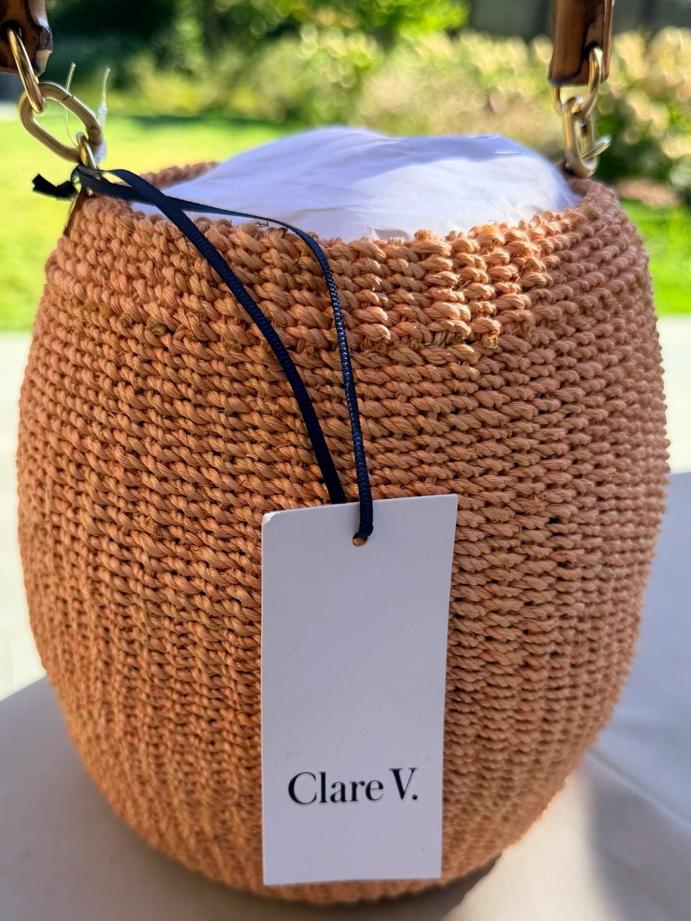 CLARE V. NWT Pot de Miel Bamboo Handle Blush Straw Bucket Bag - Picture 6 of 6